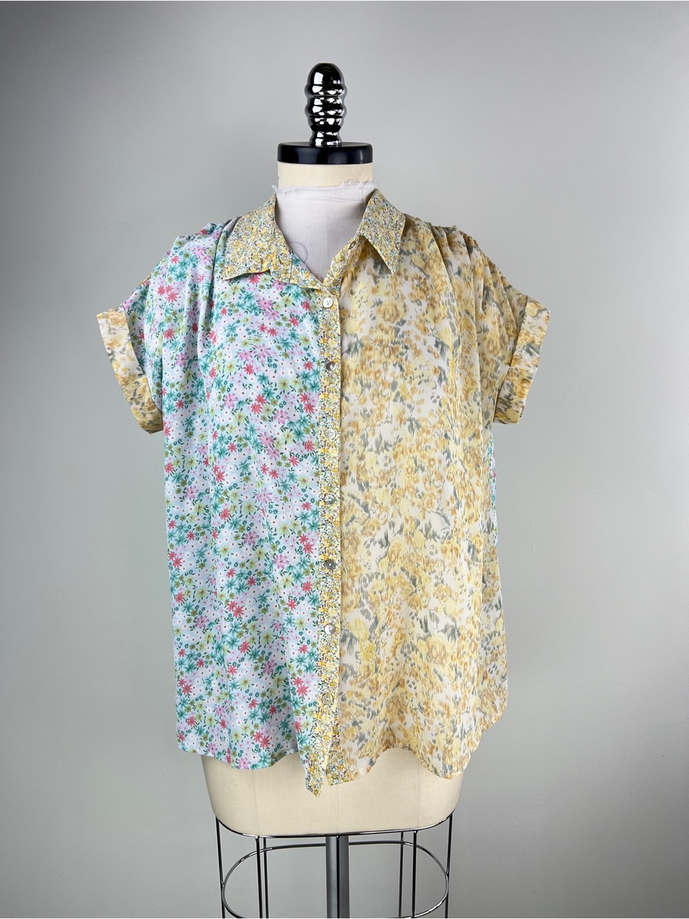 💚 3868. Floral Short Sleeve Button-Up Shirt - Yellow & Light Blue